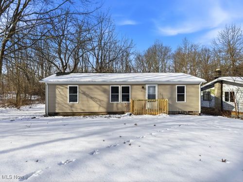 6809 Sumner Rd, Ravenna, OH, 44266-2041 | Card Image