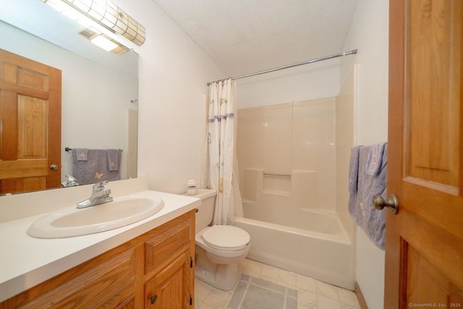 primary bath | Image 18