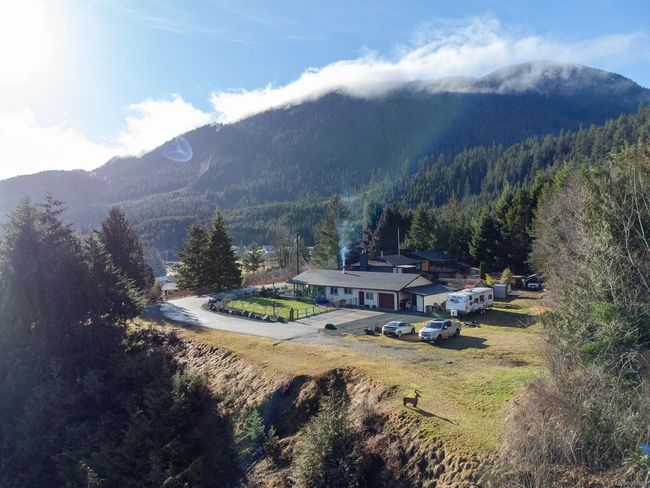 100 Dyer Dr, House other with 3 bedrooms, 3 bathrooms and 1 parking in Sayward BC | Image 11