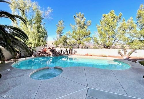 436 Beardsley Cir, Henderson, NV, 89052-2669 | Card Image