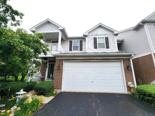 2510 Lorraine Cir, Geneva, IL, 60134-4426 | Card Image