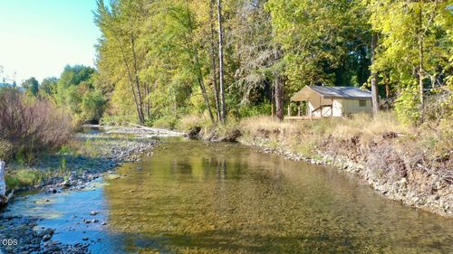 9439 Holland Loop Rd, Cave Junction, OR, 97523-9718 | Card Image
