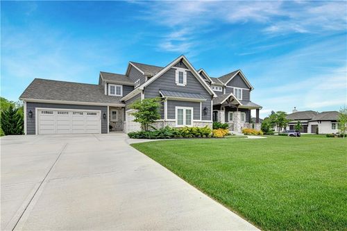 11200 W 169th St, Overland Park, KS, 66221-7174 | Card Image