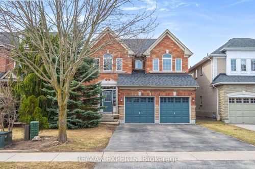 228 Sawmill Valley Dr, Newmarket, ON, L3X2W1 | Card Image