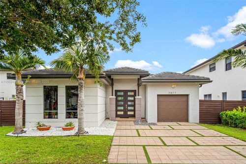 15877 Sw 136th Way, Miami, FL, 33196-1818 | Card Image