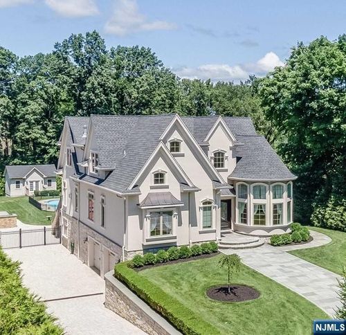 63 Grandview Ave, North Caldwell, NJ, 07006-4702 | Card Image