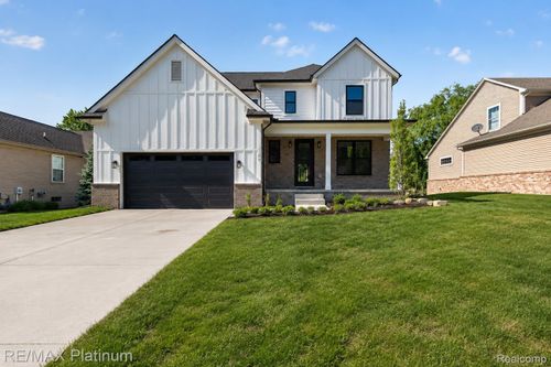 1309 Walloon Way, Orion Charter Township, MI, 48360 | Card Image