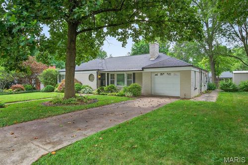 430 Cannonbury Dr, Webster Groves, MO, 63119-4812 | Card Image