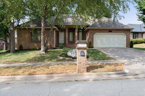 2179 E Richmond St, Springfield, MO, 65804-7579 | Card Image