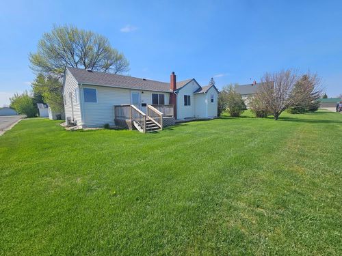 127 S State St, Warren, MN, 56762-1441 | Card Image