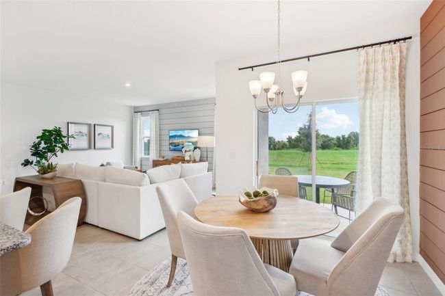 917 Pearlwood Loop, House other with 4 bedrooms, 2 bathrooms and null parking in EAGLE LAKE FL | Image 11
