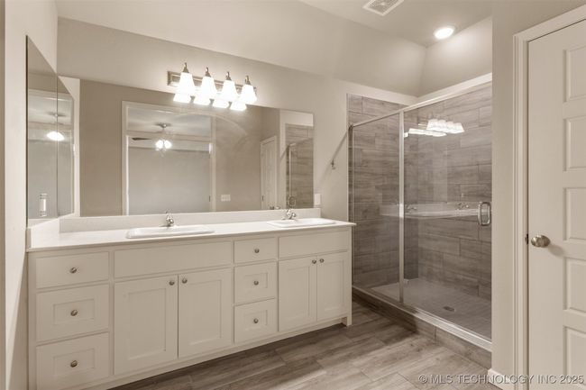27623 109 Th St, House other with 3 bedrooms, 2 bathrooms and null parking in Coweta OK | Image 35