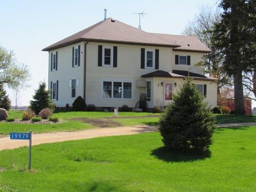 19979 200th Ave, Monticello, IA, 52310-7585 | Card Image