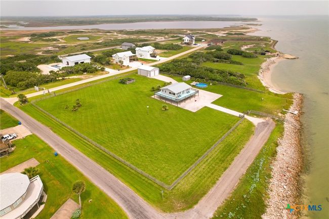 1007 N Washington St, House other with 3 bedrooms, 3 bathrooms and null parking in Port O Connor TX | Image 9