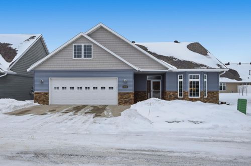 3636 Cypress Ln S, Fargo, ND, 58104-7579 | Card Image