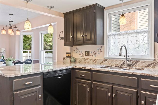 1575 Victoria Ln, House other with 3 bedrooms, 3 bathrooms and 3 parking in Myrtle Beach SC | Image 7