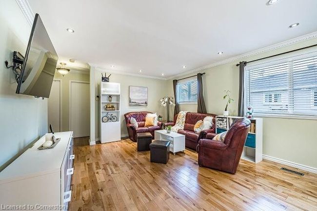 136 Patterson St, House other with 5 bedrooms, 2 bathrooms and 6 parking in Beeton ON | Image 14