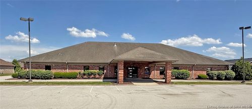3416 Hamburg Pike, Jeffersonville, IN, 47130-9671 | Card Image