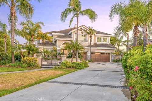 6692 Alamitos Cir, Huntington Beach, CA, 92648-1537 | Card Image