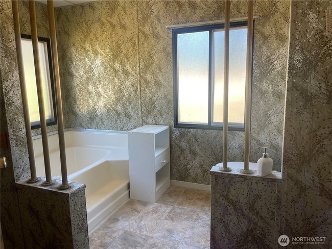 Primary bath and shower to my left | Image 15