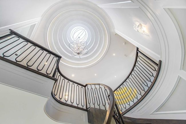 8 Cavalier Cres, House other with 5 bedrooms, 8 bathrooms and 11 parking in Thornhill ON | Image 33