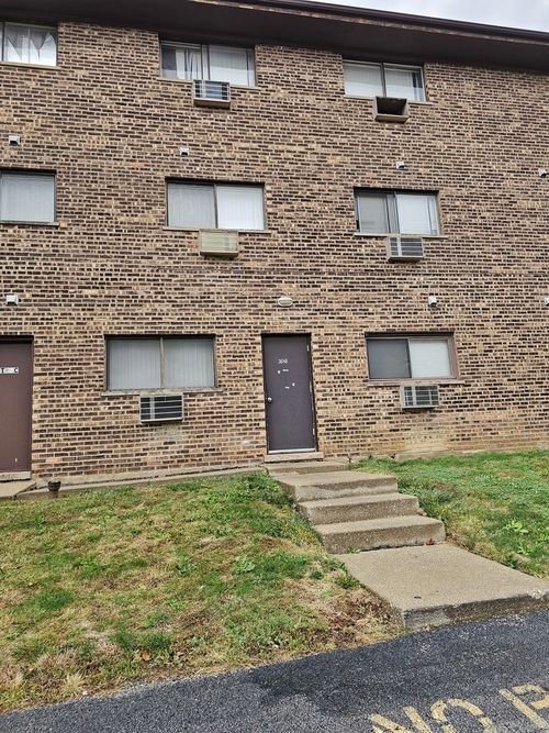 apt-102b-3680 W 119th St, Alsip, IL, 60803-3726 | Card Image