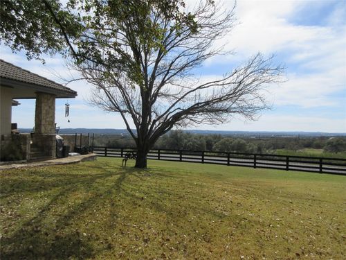 1705 Clubhouse Hill Dr, Spicewood, TX, 78669-1359 | Card Image