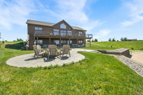 N8605 N Log Cabin Ct, New Lisbon, WI, 53950 | Card Image