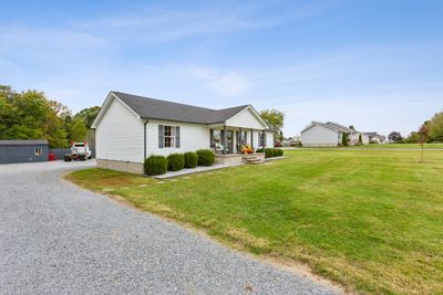 301 Stevens Cir, House other with 3 bedrooms, 2 bathrooms and 1 parking in Lafayette TN | Image 2