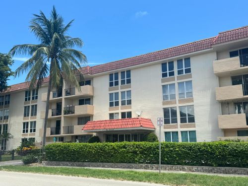 3b-1000 Spanish River Rd, Boca Raton, FL, 33432-7676 | Card Image