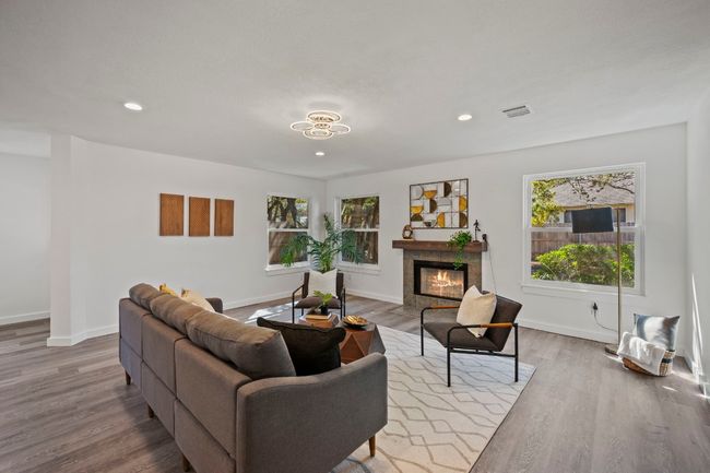 1915 Hollow Ridge Dr, House other with 4 bedrooms, 2 bathrooms and 2 parking in Cedar Park TX | Image 13