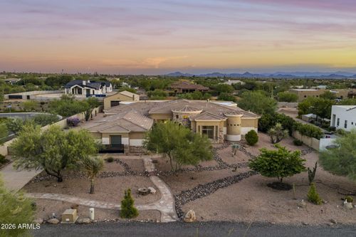 5643 E Rancho Tierra Dr, Cave Creek, AZ, 85331-6012 | Card Image