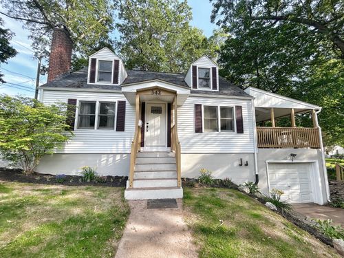 342 Middle Tpke E, Manchester, CT, 06040-4357 | Card Image