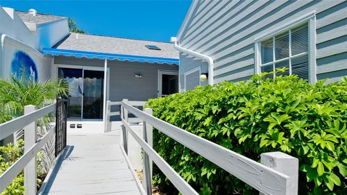 506 Woodstork Cir, Bradenton, FL, 34209-7392 | Card Image