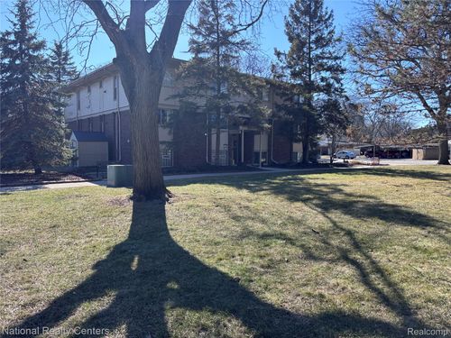 unit-1-22243 Kinyon St, Taylor, MI, 48180-3665 | Card Image