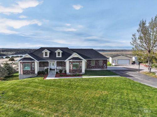 3352 Eagle Rock Rd, American Falls, ID, 83211-5527 | Card Image