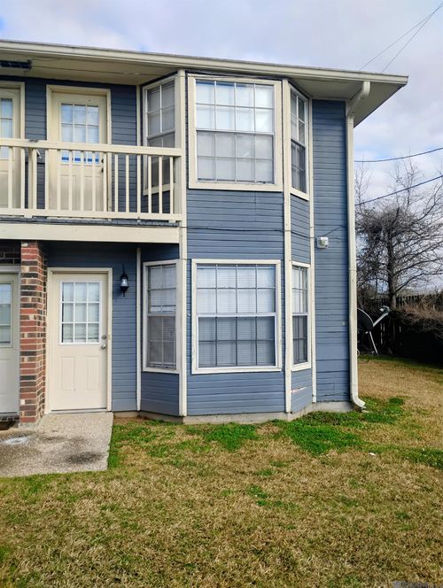 apt-d-810 Meadow Glen Ave, Zachary, LA, 70791-8112 | Card Image