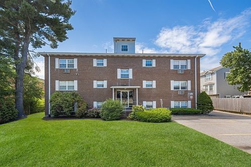 apt-2-31 Pond St, Waltham, MA, 02451-4533 | Card Image