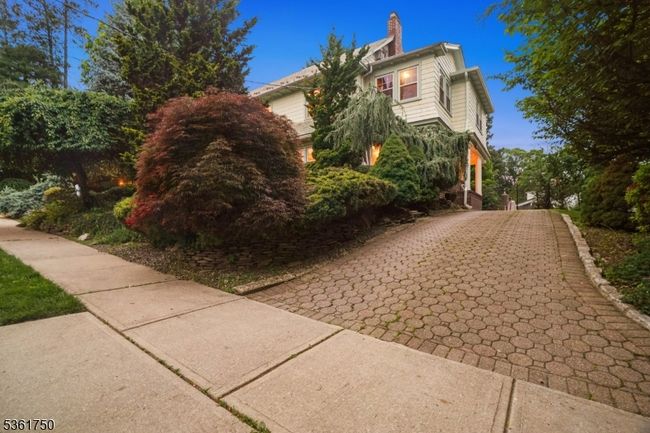 27 Fairway Dr, House other with 7 bedrooms, 5 bathrooms and null parking in West Orange NJ | Image 35