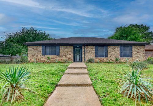6208 Big Springs Dr, Arlington, TX, 76001-5000 | Card Image