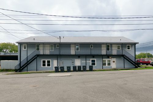 206 Edison St W, Fayetteville, TN, 37334-2951 | Card Image