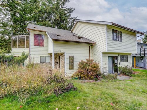 1544 Granada Cres, Saanich, BC, V8N2B8 | Card Image