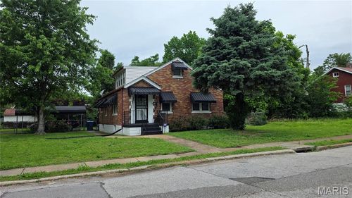 3801 Avondale Ave, Saint Louis, MO, 63121-3518 | Card Image