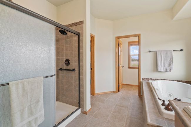 20303 E Happy Trails Ln, House other with 5 bedrooms, 4 bathrooms and null parking in Otis Orchards WA | Image 19