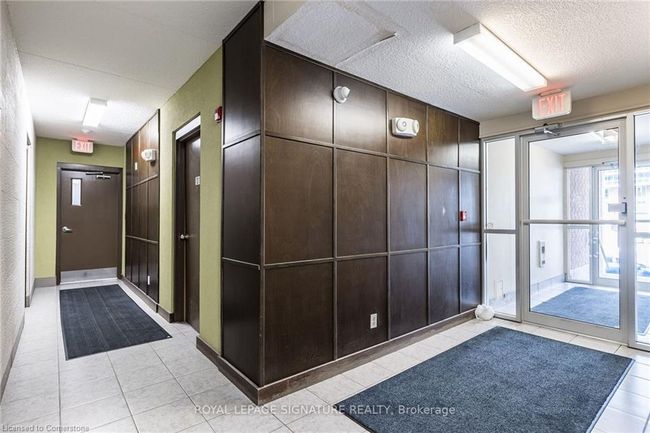 101 - 253 Lester St, House attached with 5 bedrooms, 2 bathrooms and null parking in Waterloo ON | Image 9