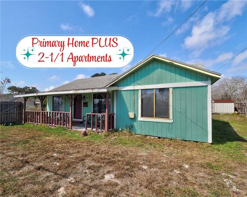 330 S Saunders St, Aransas Pass, TX, 78336-3529 | Card Image