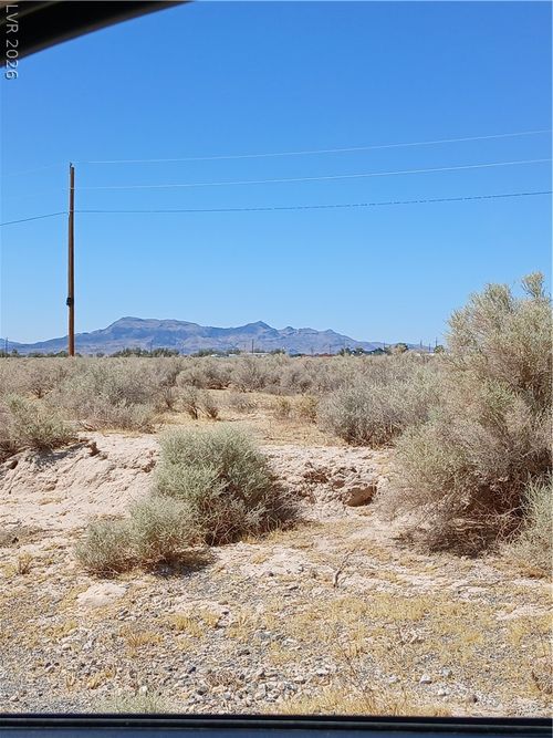 1960 E Highland Ave, Pahrump, NV, 89048 | Card Image