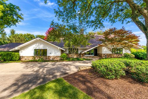2435 Lexington Dr, Long Grove, IL, 60047-5010 | Card Image