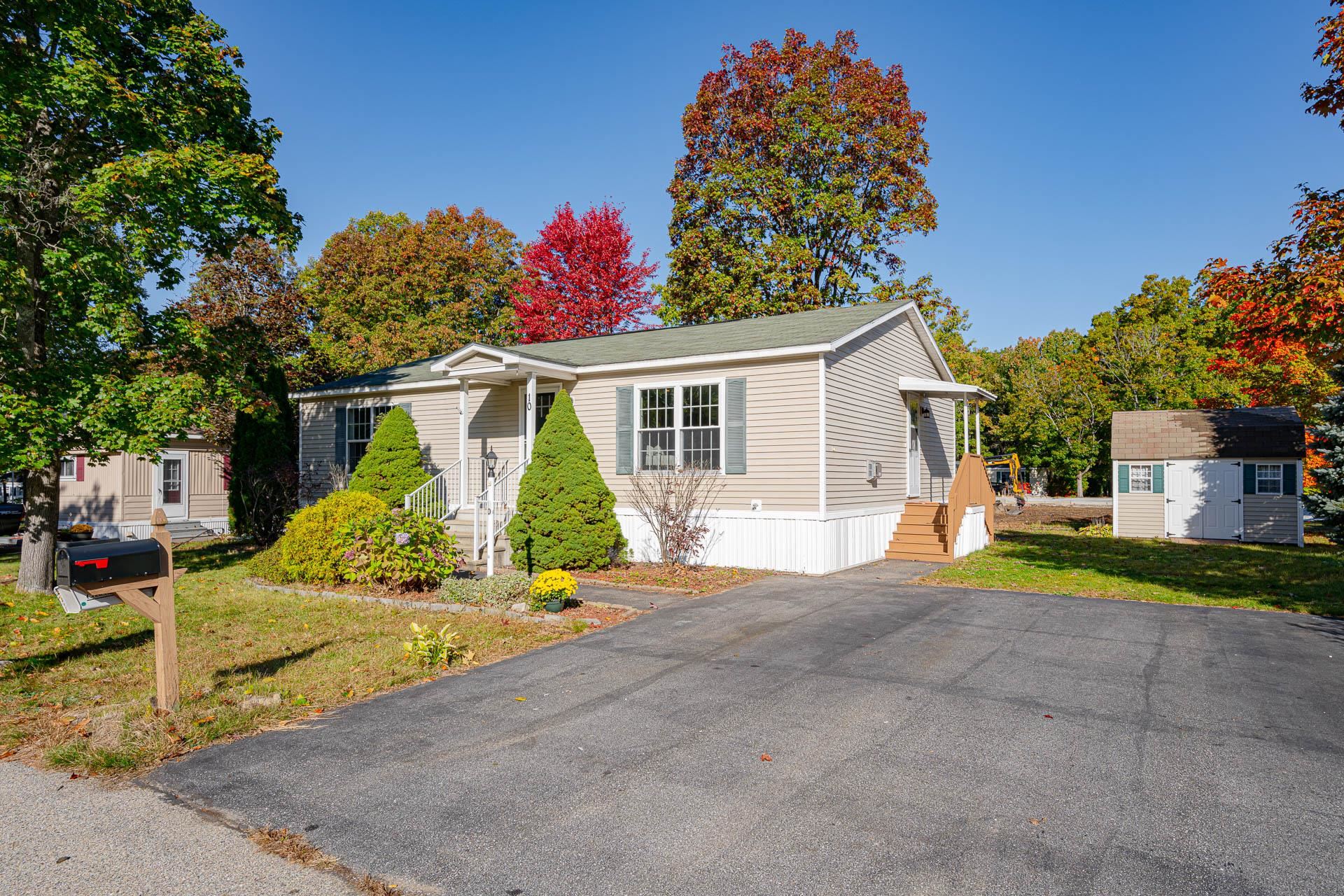 Lantern Ln, Concord, NH 03301