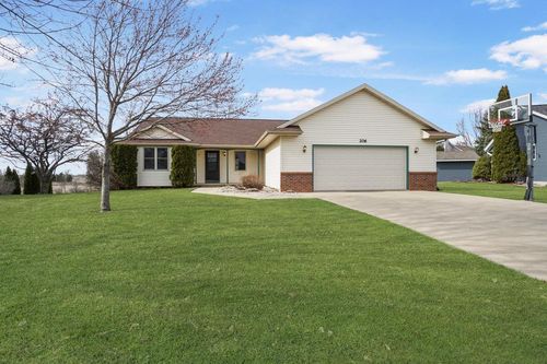 206 Sunset Court, Mayville, WI, 53050 | Card Image